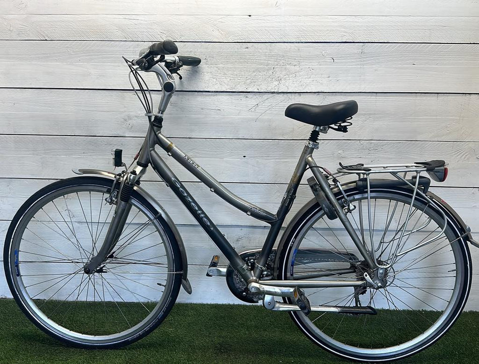 Gazelle Medeo