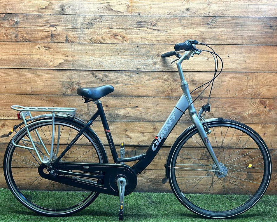 Giant Centro 3v 28inch 57cm