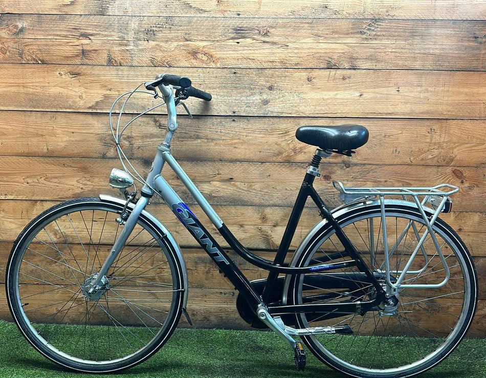 Giant Melbourne 7v 28inch 57cm