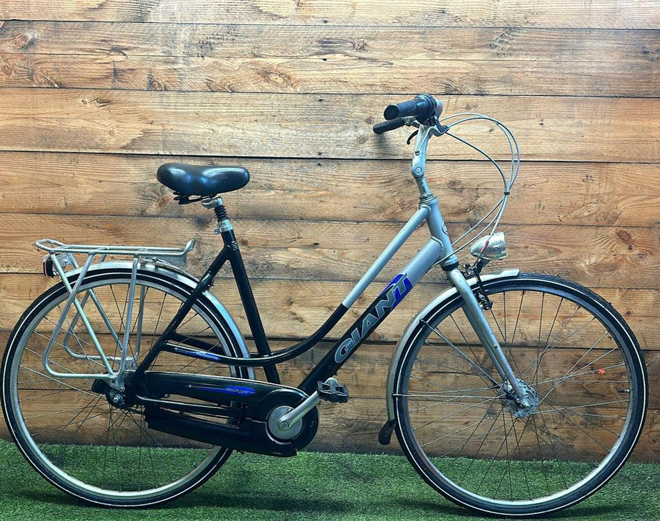 Giant Melbourne 7v 28inch 57cm