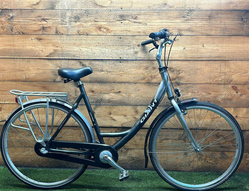 Giant Metro 3v 28inch 56cm