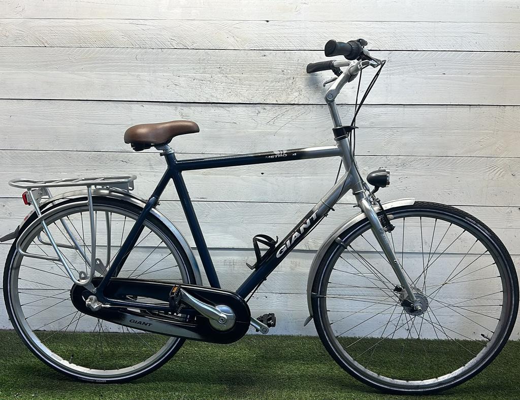 Giant Metro CS4 – Refurbished Tweedehands Fiets Cheapassbikes