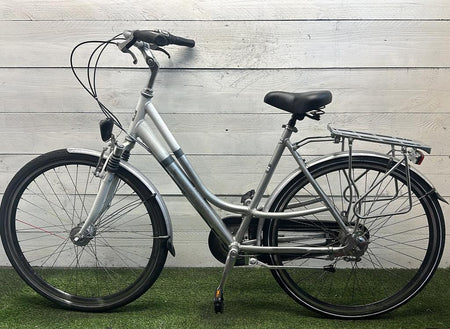 On the Road Damesfiets – Refurbished Tweedehands Fiets Cheapassbikes