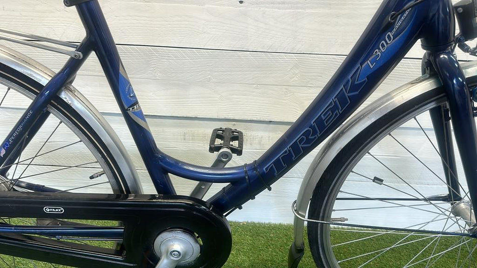 Trek L300