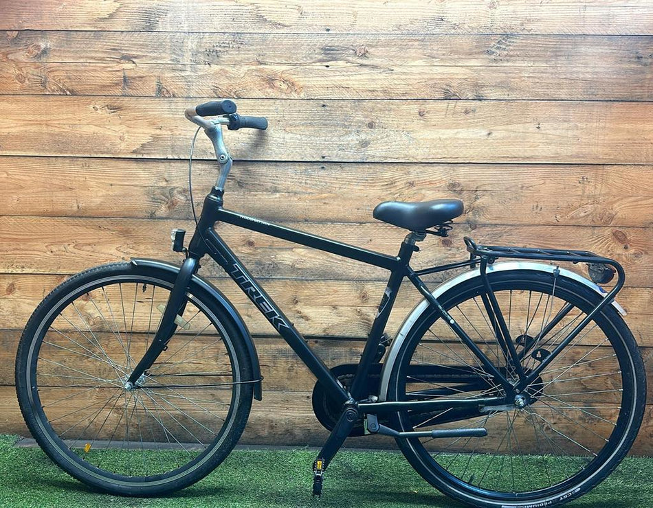 Trek Manhattan 3v 28inch 54cm