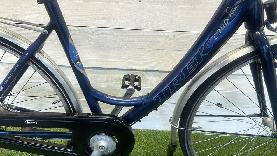 Trek L300